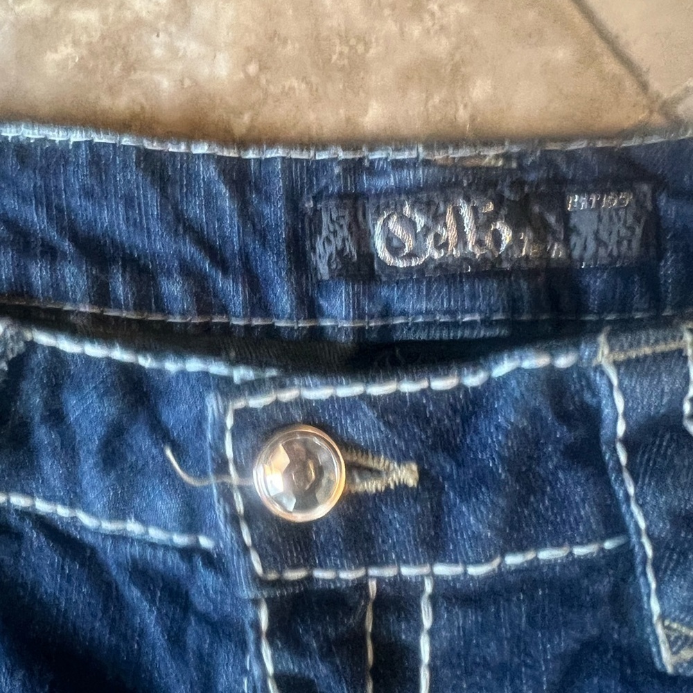 Cello ladies long shorts five pocket style, intricate embellishments size 11 - Picture 11 of 15